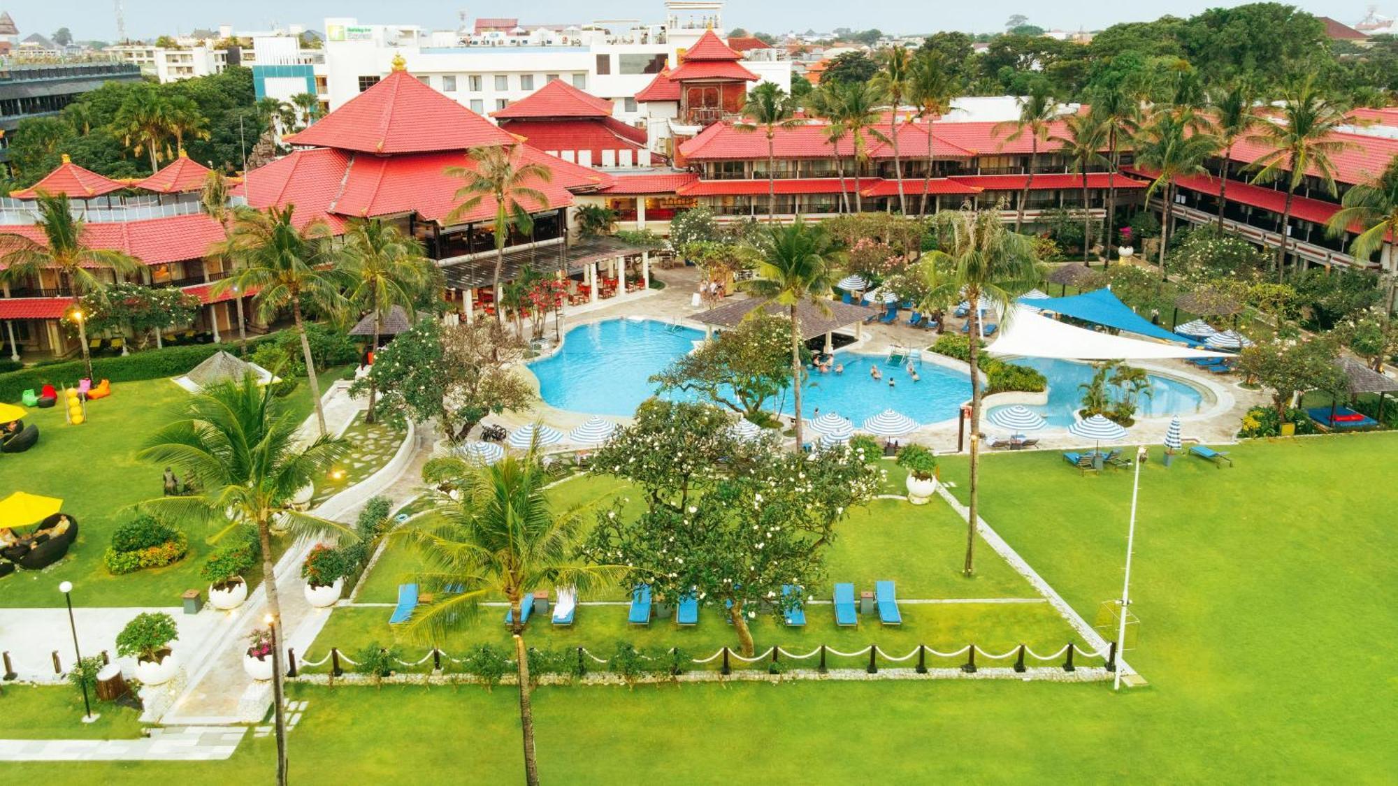 Holiday Inn Resort Baruna Bali By Ihg Kuta Lombok Exteriér fotografie The Royal
