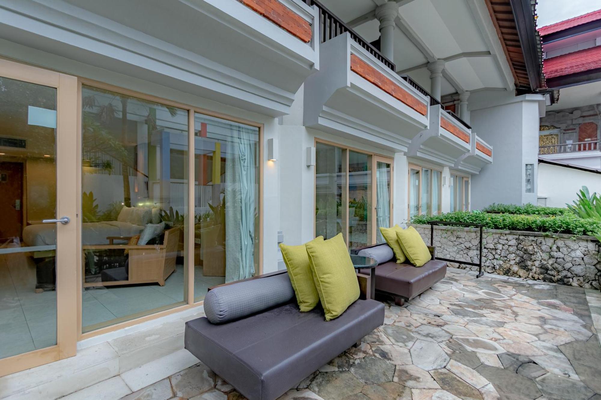 Holiday Inn Resort Baruna Bali By Ihg Kuta Lombok Exteriér fotografie The hotel's interior