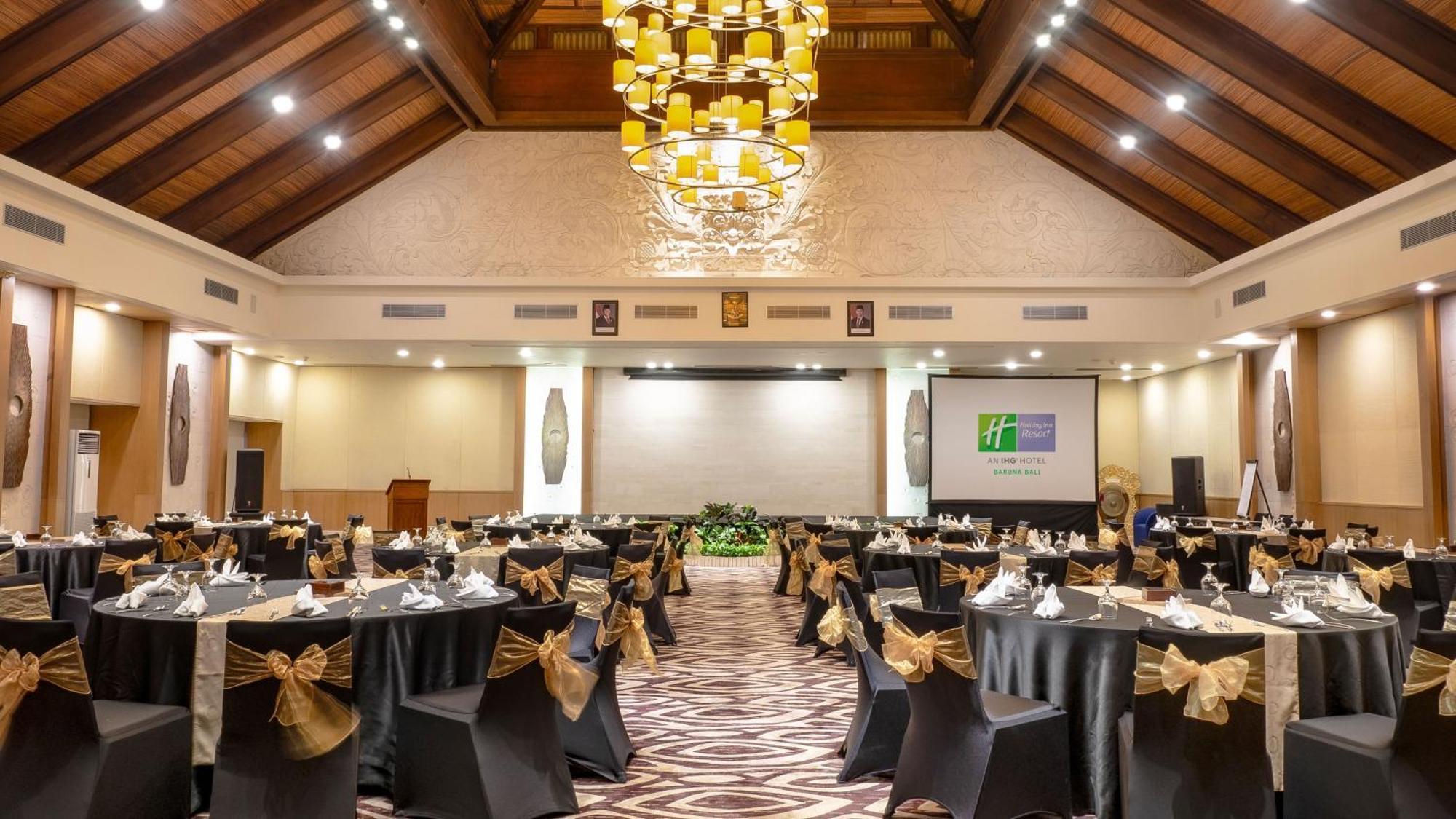 Holiday Inn Resort Baruna Bali By Ihg Kuta Lombok Exteriér fotografie The Royal Ballroom